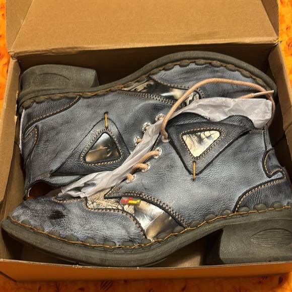 TMA EYES Leather Women's Ankle Boots 10W/42 worn once - PRICE FIRM - Picture 10 of 16